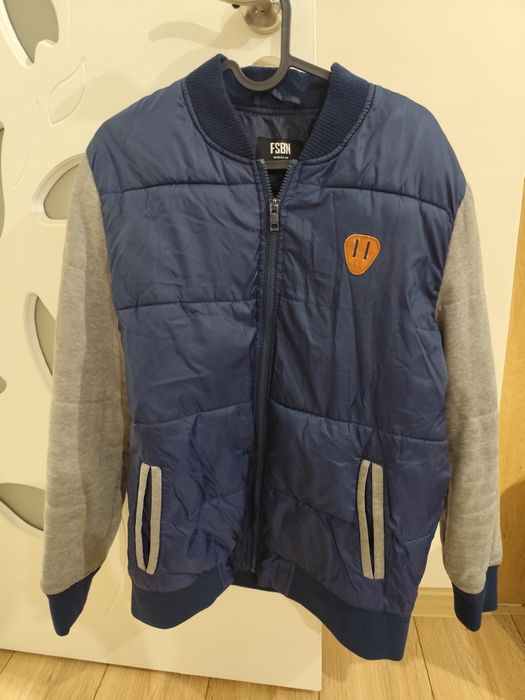 Два броя есенни якета