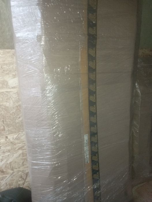 Продам стол новый в упаковке