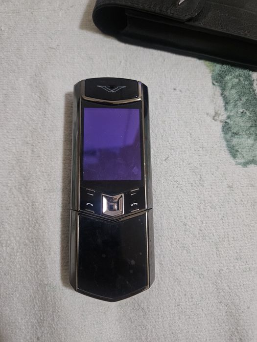Vertu Slider (какNokia8800)
