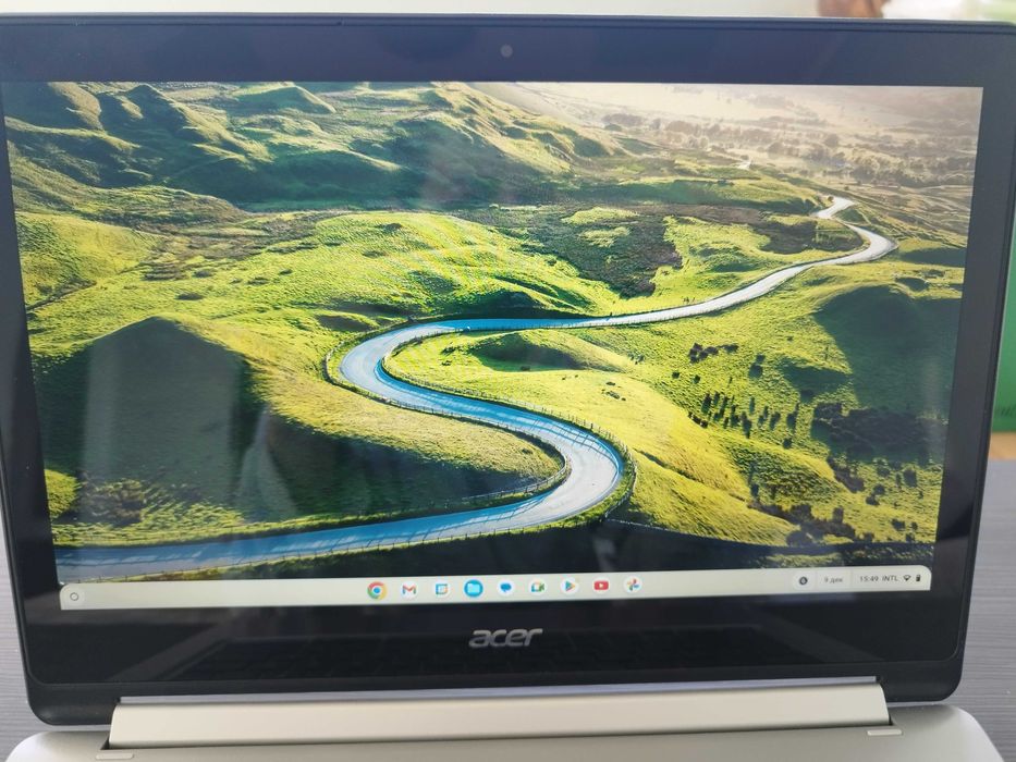 Acer Chromebook 13.3" 1080p тъчскрийн, 4 ядра, 4GB рам, 5 часа батерия