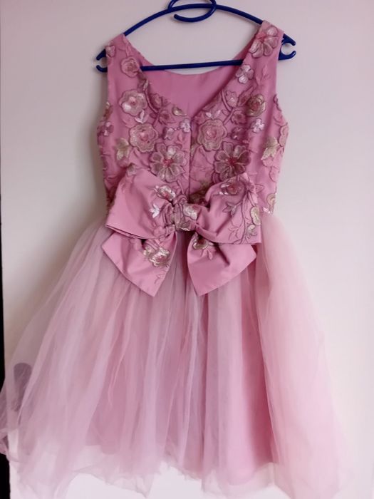 Дамска официална рокля