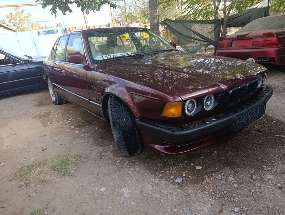 БМВ е32 М60 автомат 3л