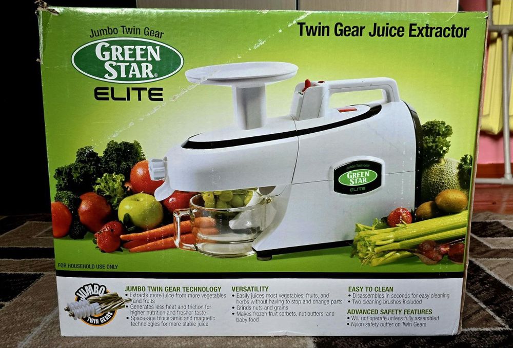 Шнековая горизонтальная соковыжималка