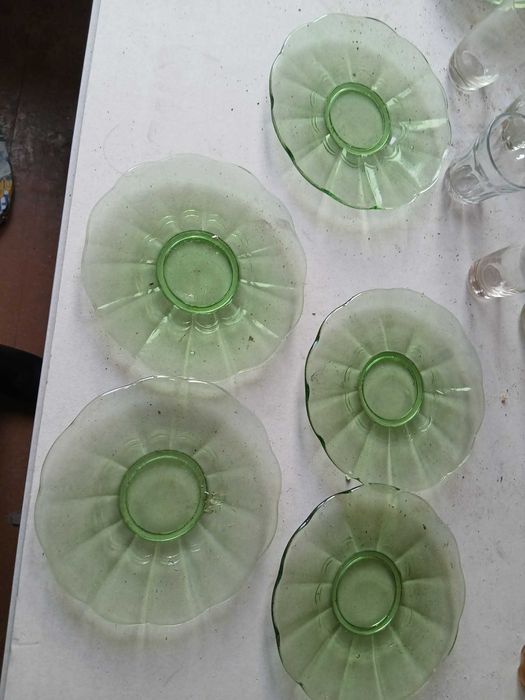 Чаши, вази чиниики