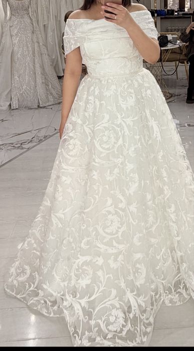 Продам шикарное свадебное платье