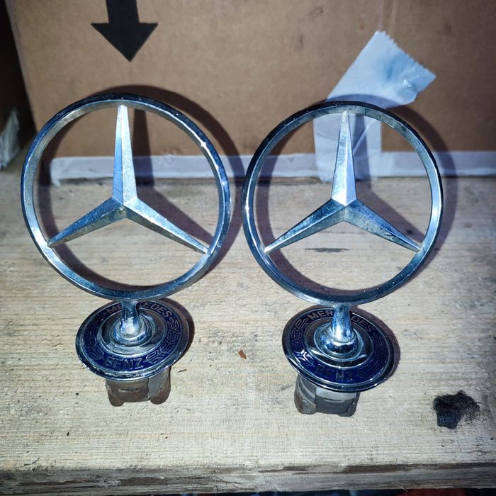 Значок на капот Мерседес