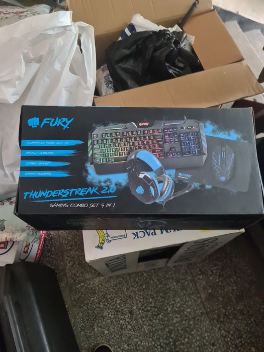 Клавиатура и мишка за компютър