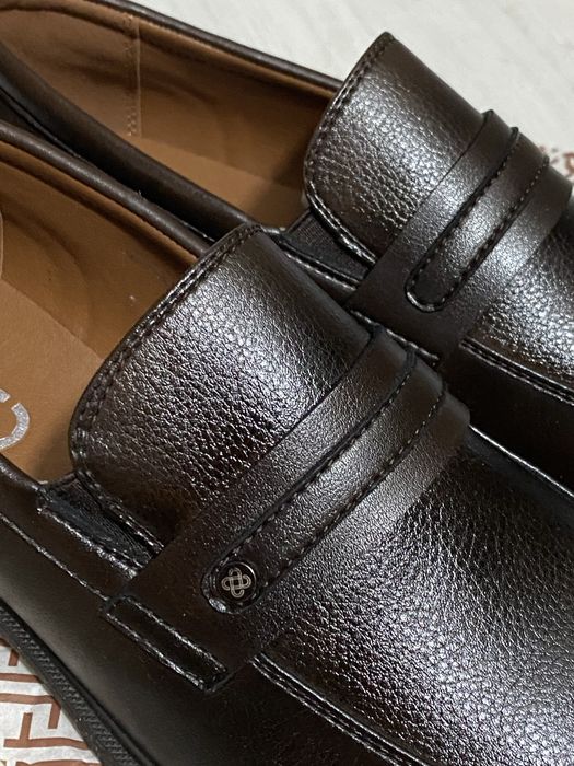 Лоферы коричневые новые