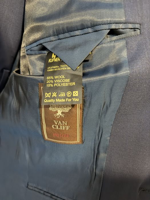 Продам костюм Van Cliff
