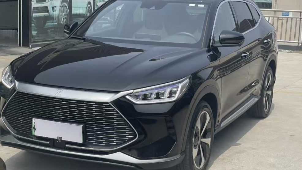 BYD song plyus Dmi 4x4 flaship 120 сотилади