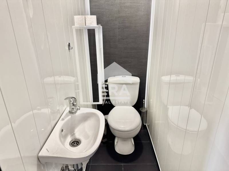 Дава се под наем Тристаен апартамент в София, Хладилника - 120 кв.м за 765 € - Снимка #10