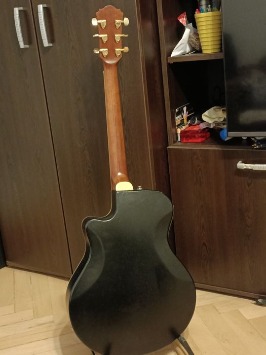 Chit.Electro Ovation