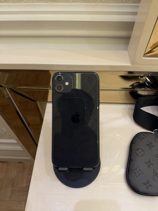 iPhone 11 64 GB