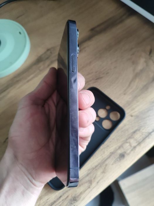 Продаю айфон 14 про макс