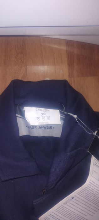 Продавам работна куртка за заварчици