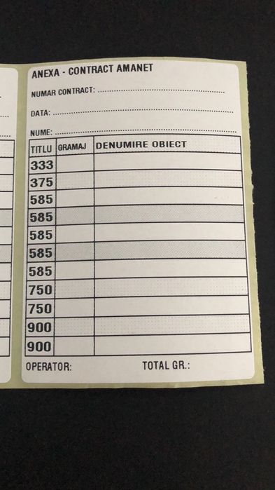 Personalizare etichete in rola autoadezive semilucioase cu adeziv