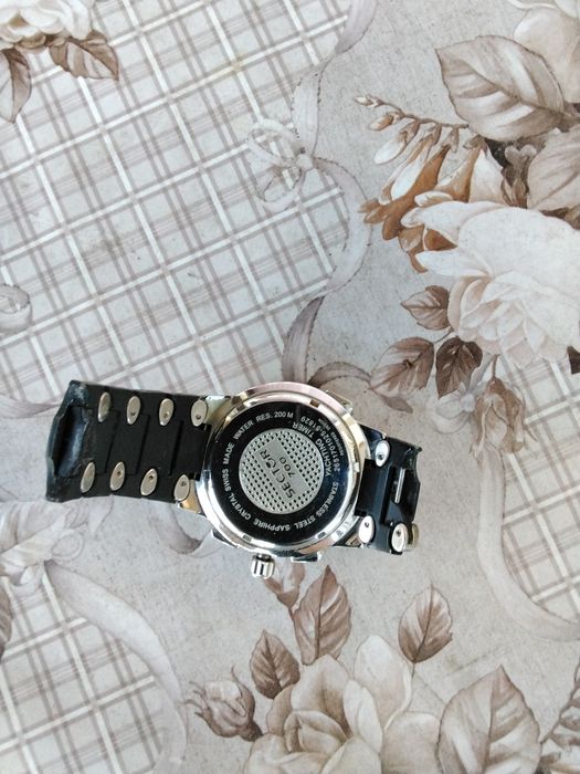 Швейцарски часовник SECTOR 700