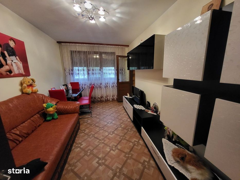 2 decomandate, etaj 1, RENOVAT SI MOBILAT, MICRO 38