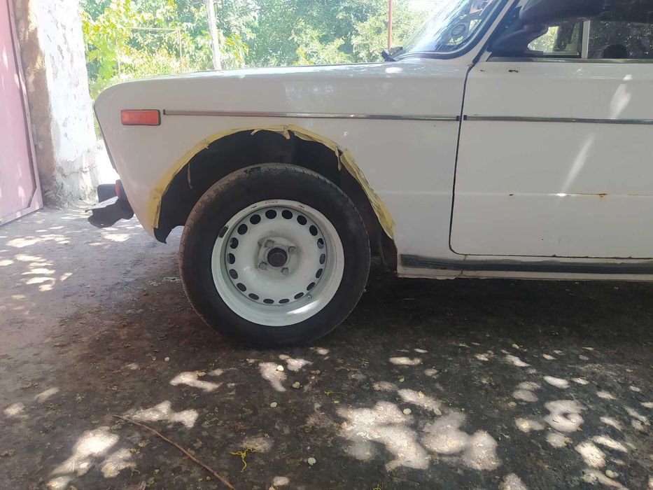 Диски R 14 разношырокие.