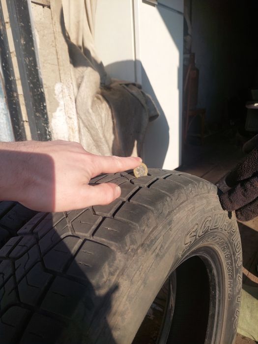 Продам шины на ниву