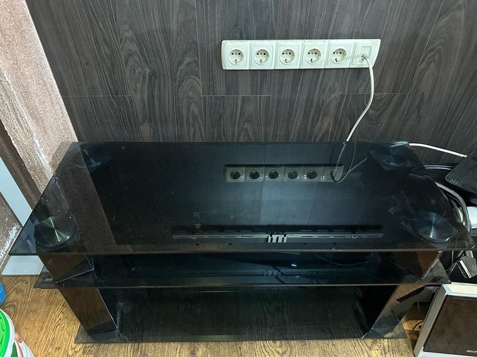 Тумба под телевизор