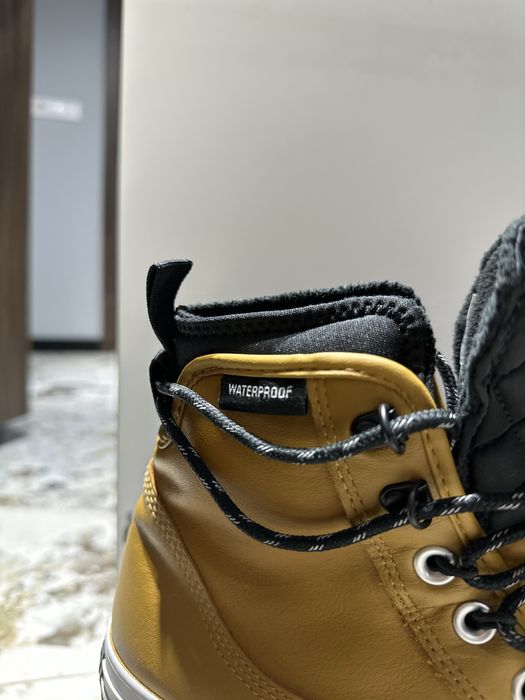 Кожени кецове converse водоусточиви