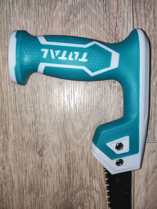 Пила тотал, станция метро Москва