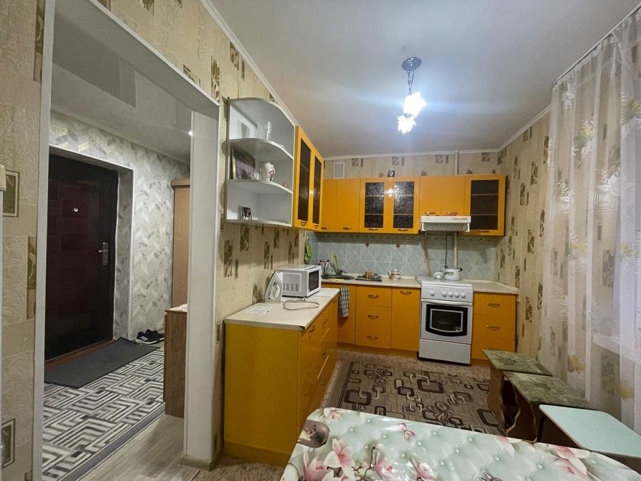 Продам 2х комн квартиру в Жилянке