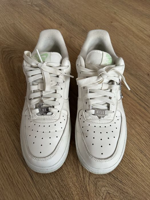 Дамски обувки Nike Air Force 1, 38,5 номер, КАТО НОВИ