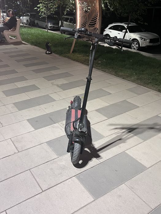 Продаю Электро самокат