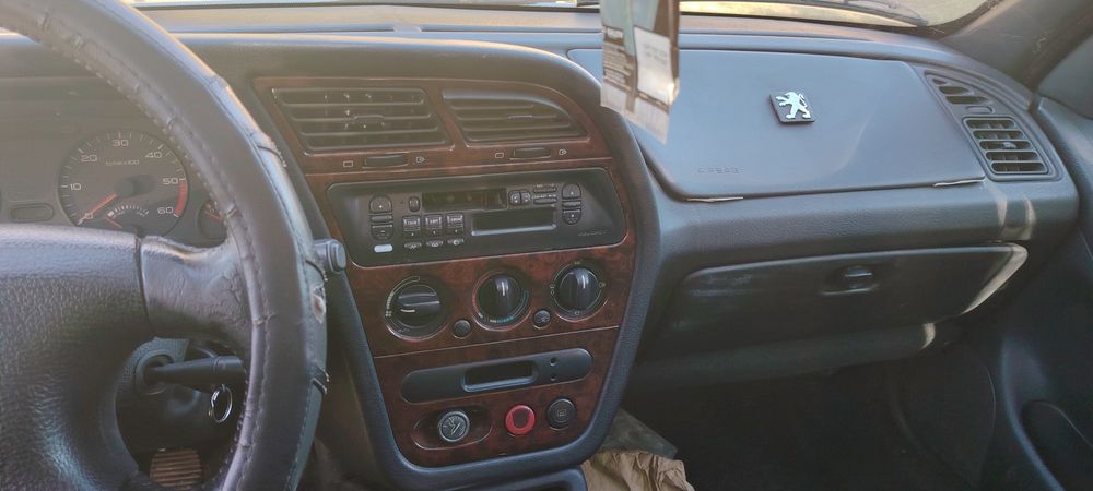 Продавам Пежо 306 1.9 на Части!