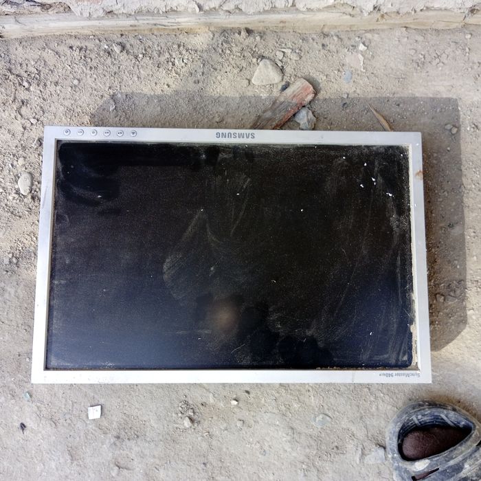 Монитор для компа на запчасти