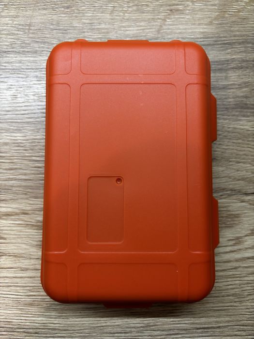 Toolbox / кутия за пронадлежности