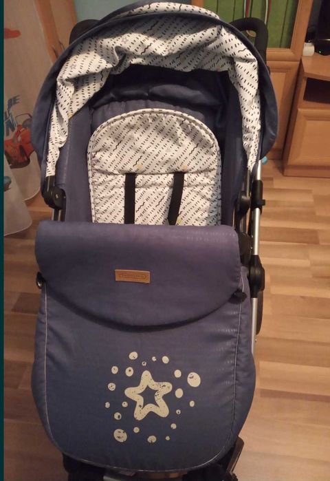 Бебешка количка Chipolino с допълнителен кош за кола