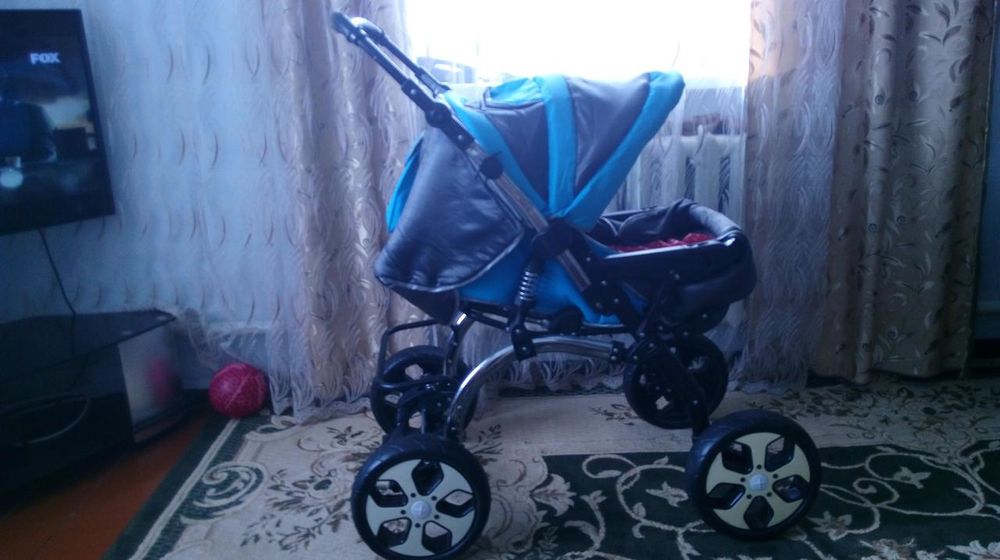 Детская коляска.