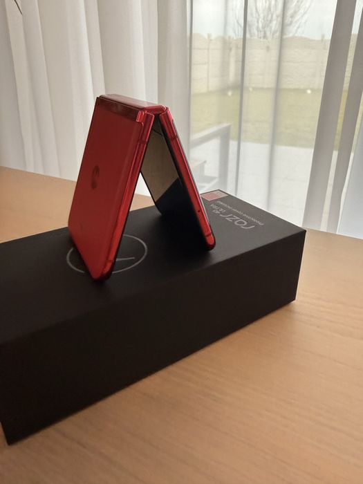 Motorola razr 40 ultra magenta 250BG