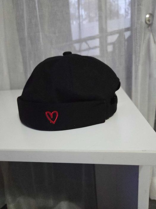 Продается кепка без козырька