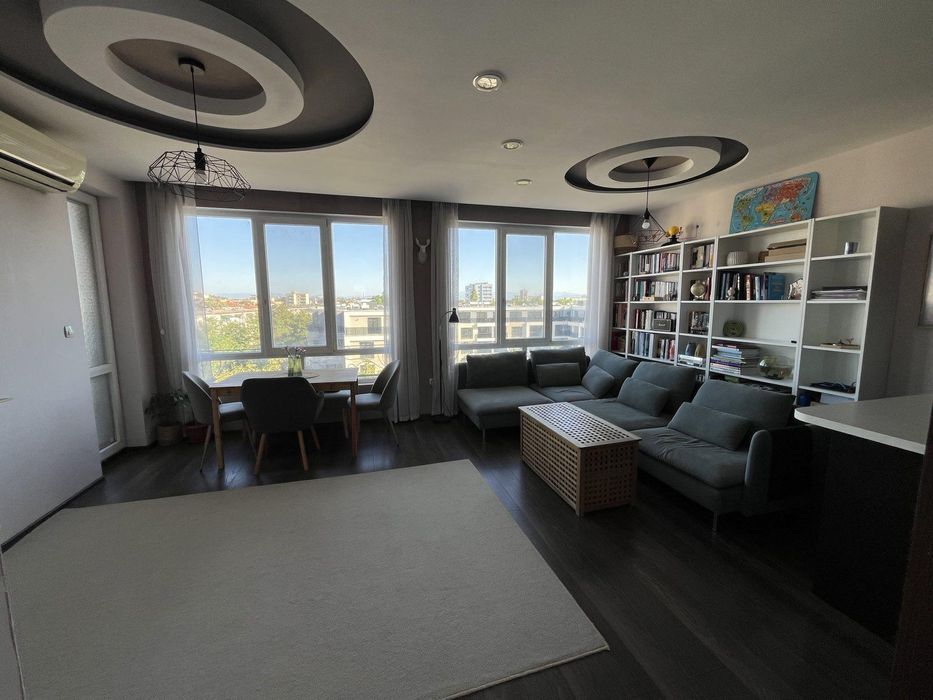 Дава се под наем Тристаен апартамент в Пловдив, Южен - 100 кв.м за 612 € - Снимка #1