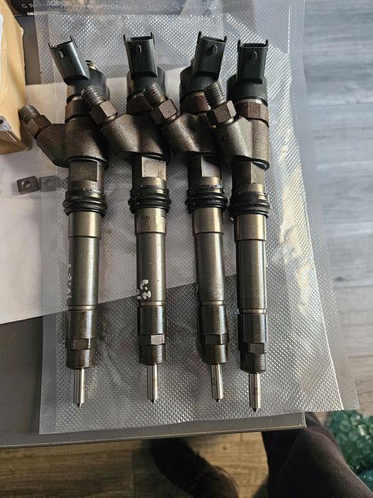Injectoare 2.3 euro 3 recondiționate iveco daily