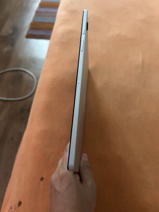 Продам планшет samsung tab a8