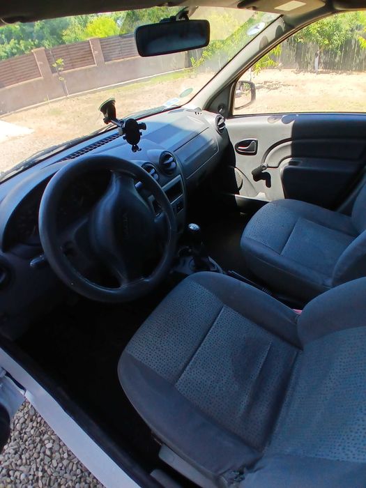 Vând dacia logan 1.6 benzină  cu gpl