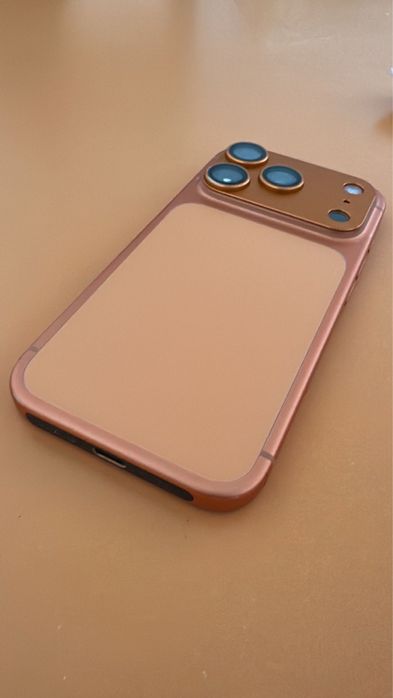 Айфон 17про.