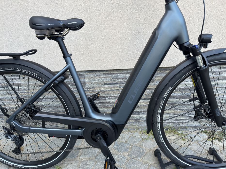 Електрически велосипед Cube Supreme размер: 28/L