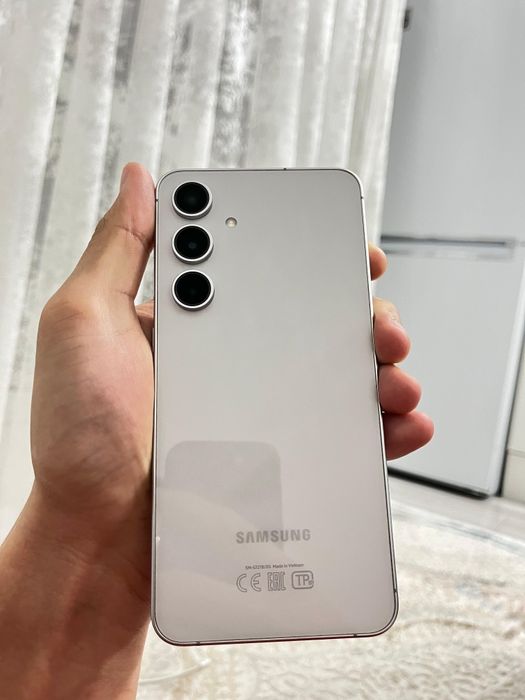 Samsung S24 FE 128гб