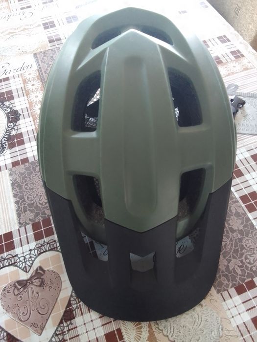 Детско-юнушеска  каска