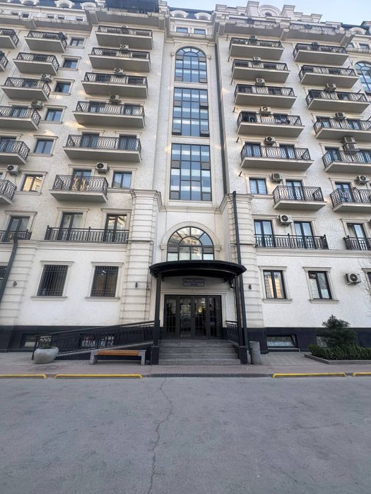 Сотилади. "OLD CITY" эски шахар (45.000$)