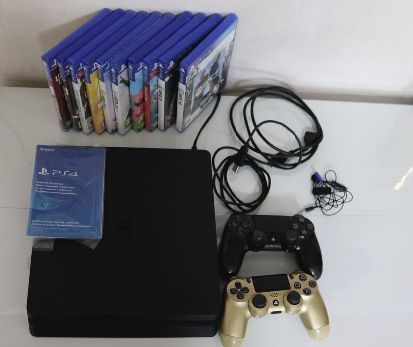 Продаю Ps4 slim 1TB