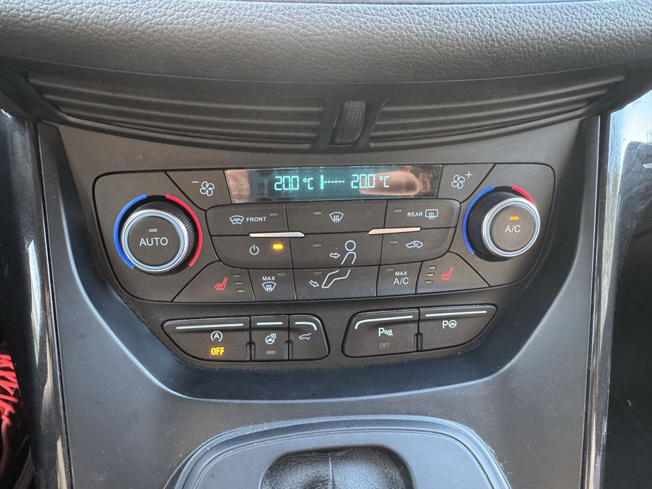 Ford kuga 4x4  , variante sprinter sau autoturism mai mic de oras