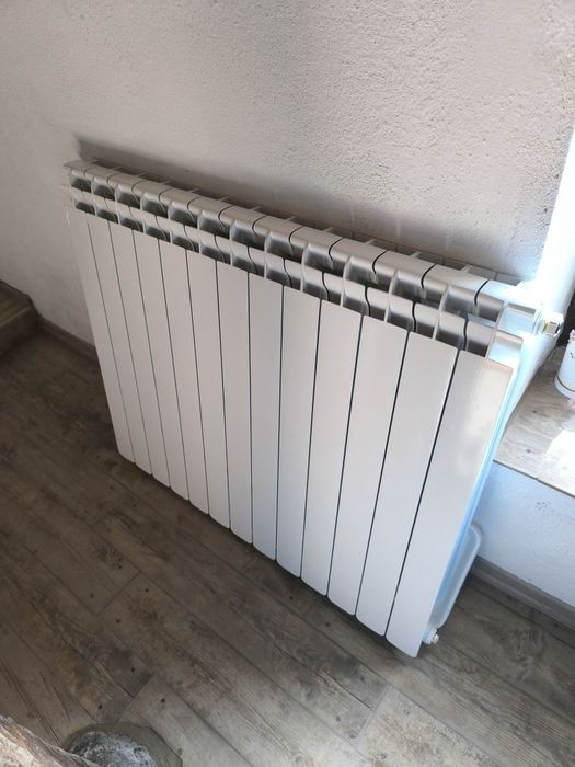 Алуминиев радиатор и лира за баня