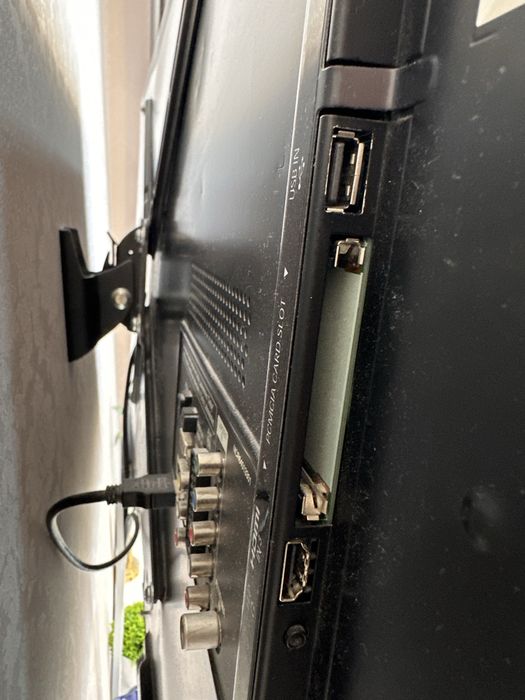 3d телевизор LG 107см